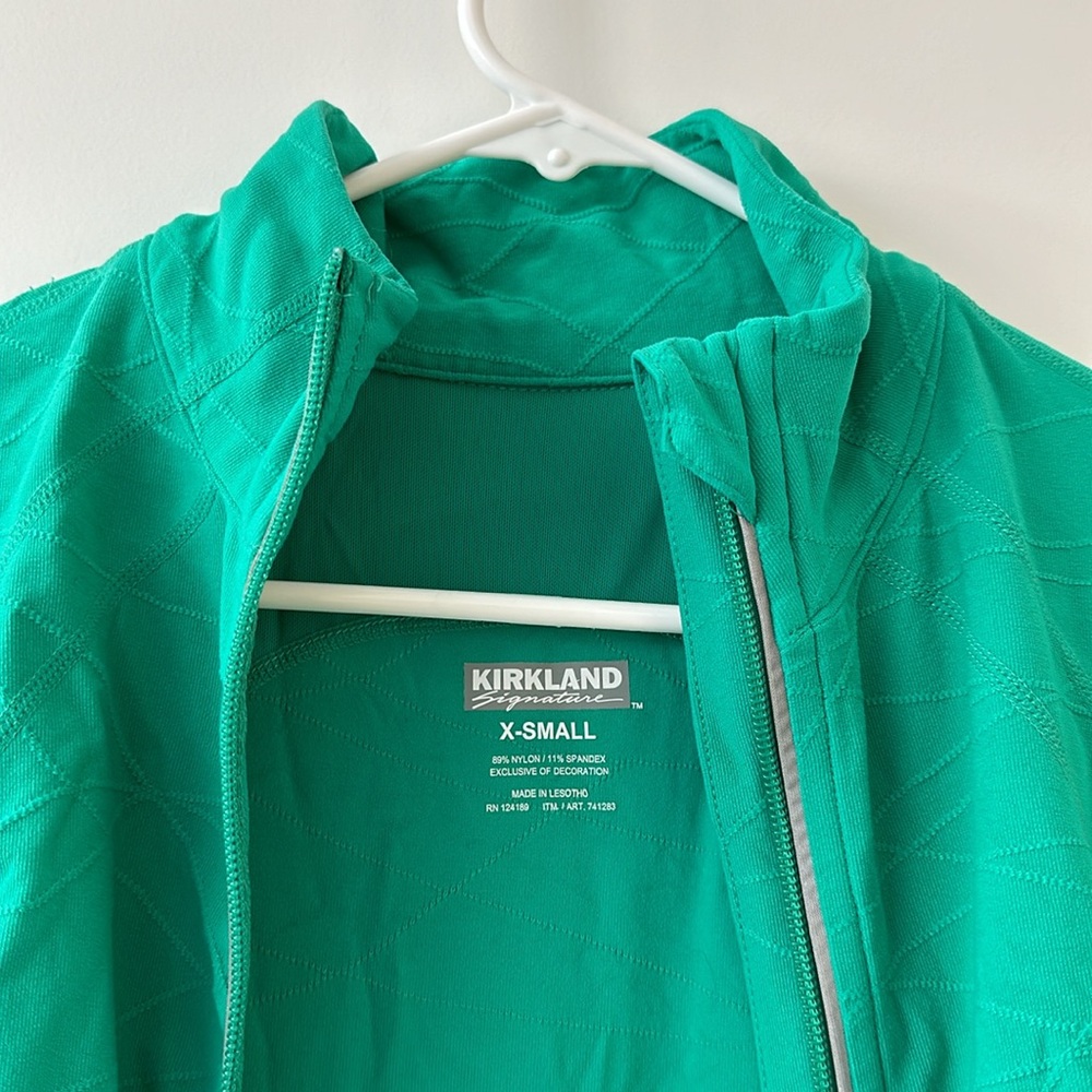 Green Workout Zip Up - Picture 7 of 8